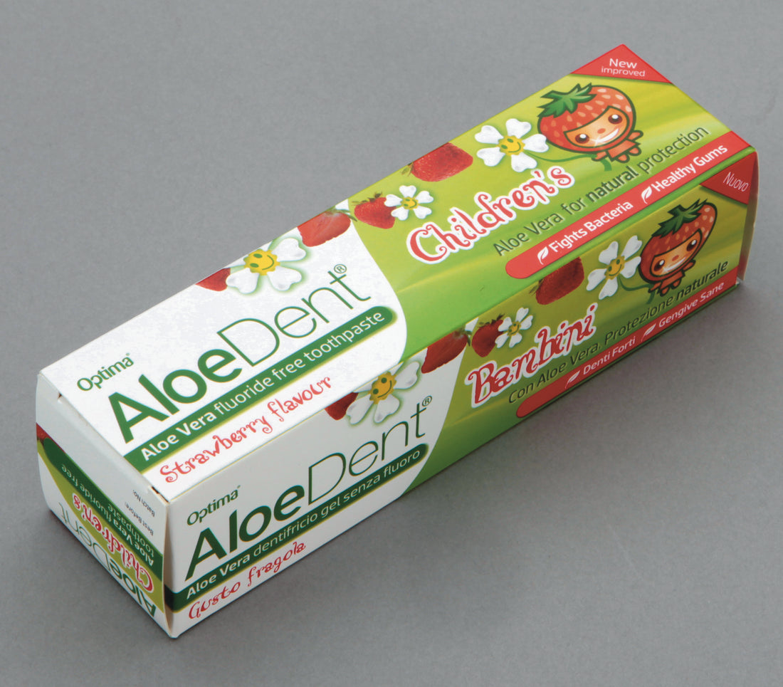 Madal Bal Pasta De Dientes Aloe Dent Niños Sabor Fresa