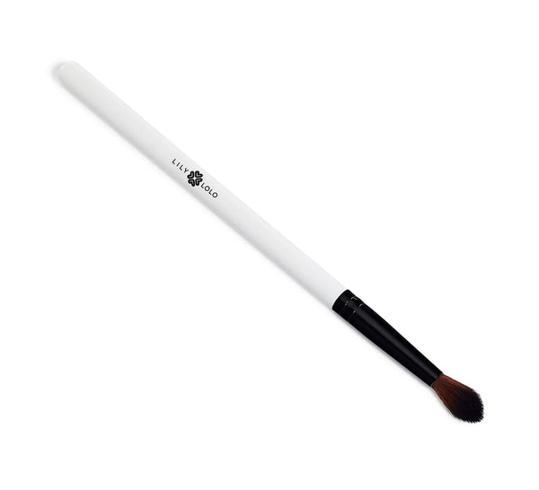 Lily Lolo Pincel Para Ojos Ahumados 1und - Batty Beauty